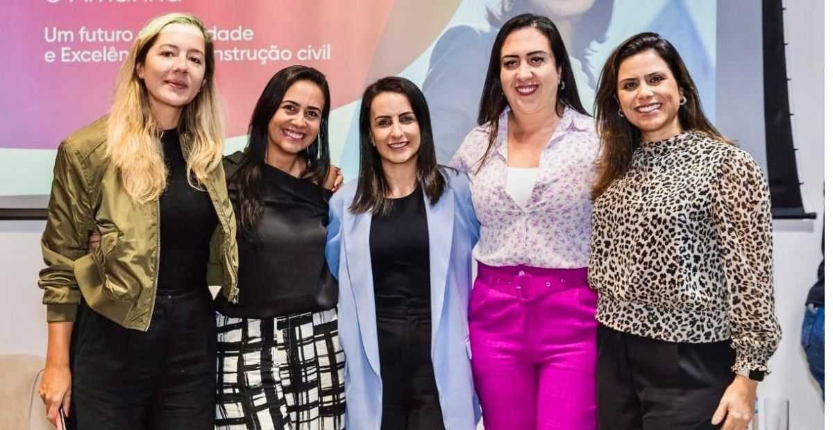 Time representa as profissionais PATRIANI em evento dedicado ao público feminino na construção civil