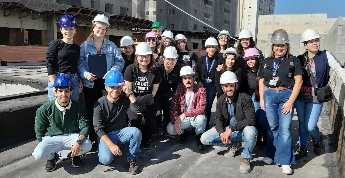 Universitários de Arquitetura e Urbanismo, do Centro Universitário Fundação Santo André, visitam o SPETTACOLO PATRIANI